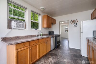 210 Gibson Street , Sedro Woolley, WA 98273 - Photo 7