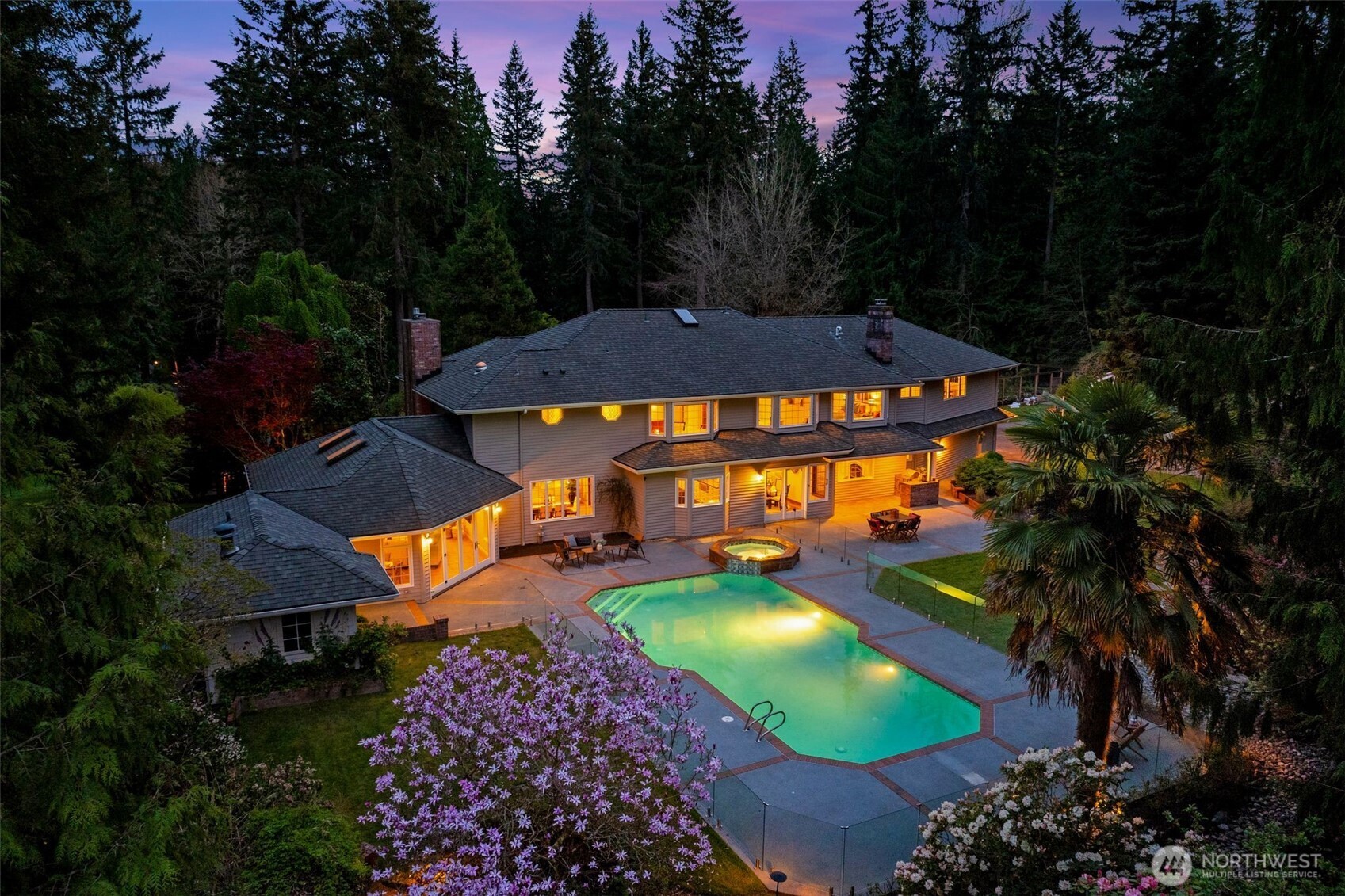21520 SE 13th Place , Sammamish, WA 98075