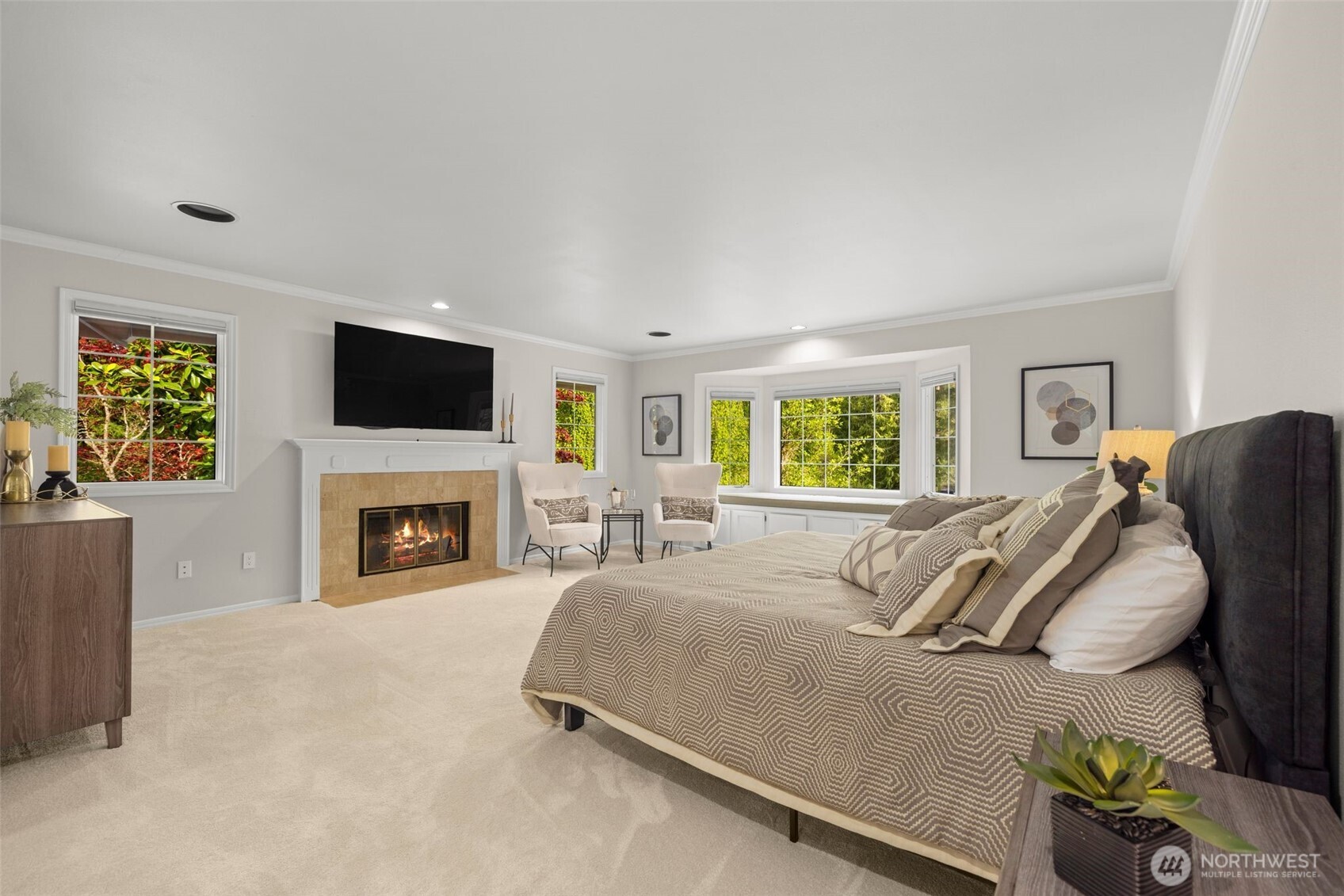 21520 SE 13th Place , Sammamish, WA 98075