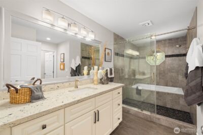 21520 SE 13th Place , Sammamish, WA 98075 - Photo 22