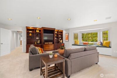 21520 SE 13th Place , Sammamish, WA 98075 - Photo 24
