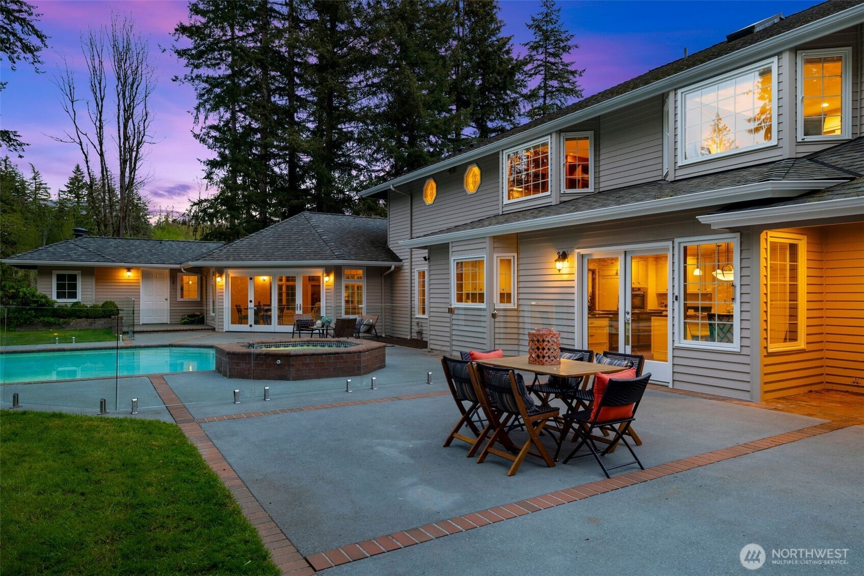 21520 SE 13th Place , Sammamish, WA 98075