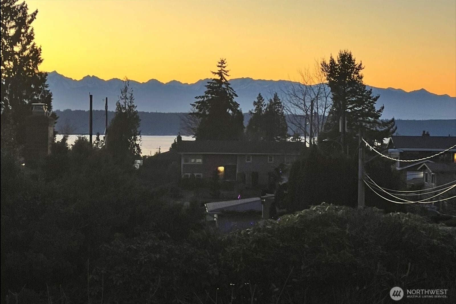747 Olympic Avenue , Edmonds, WA 98020