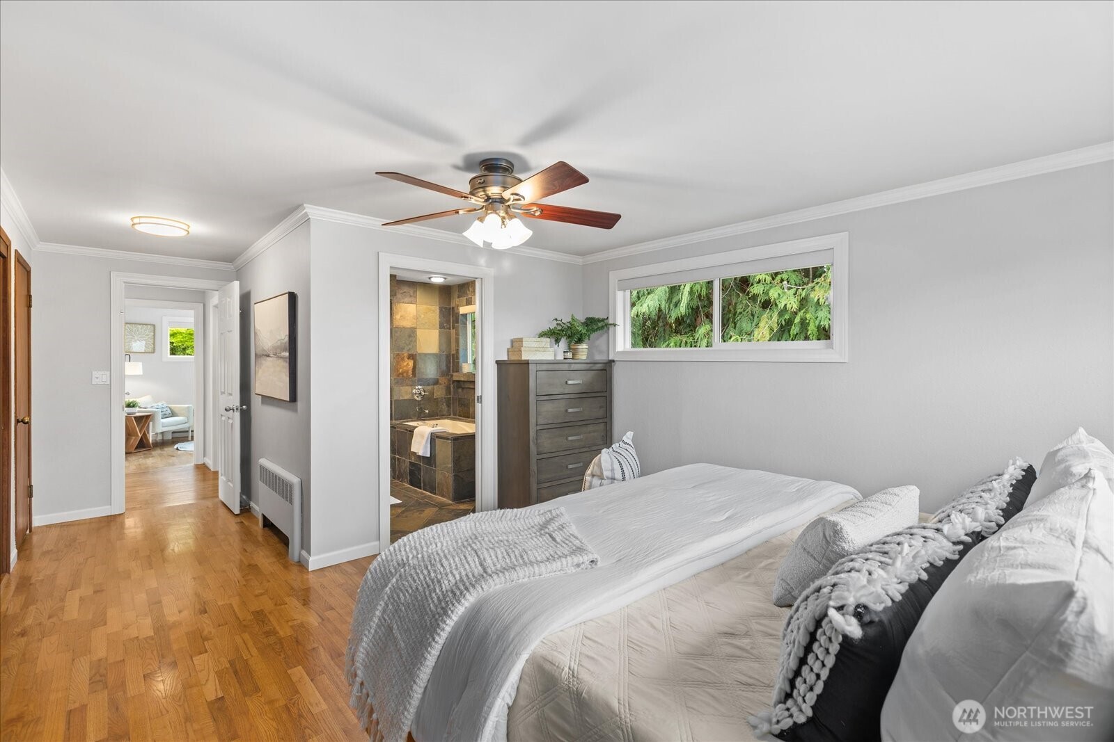 747 Olympic Avenue , Edmonds, WA 98020