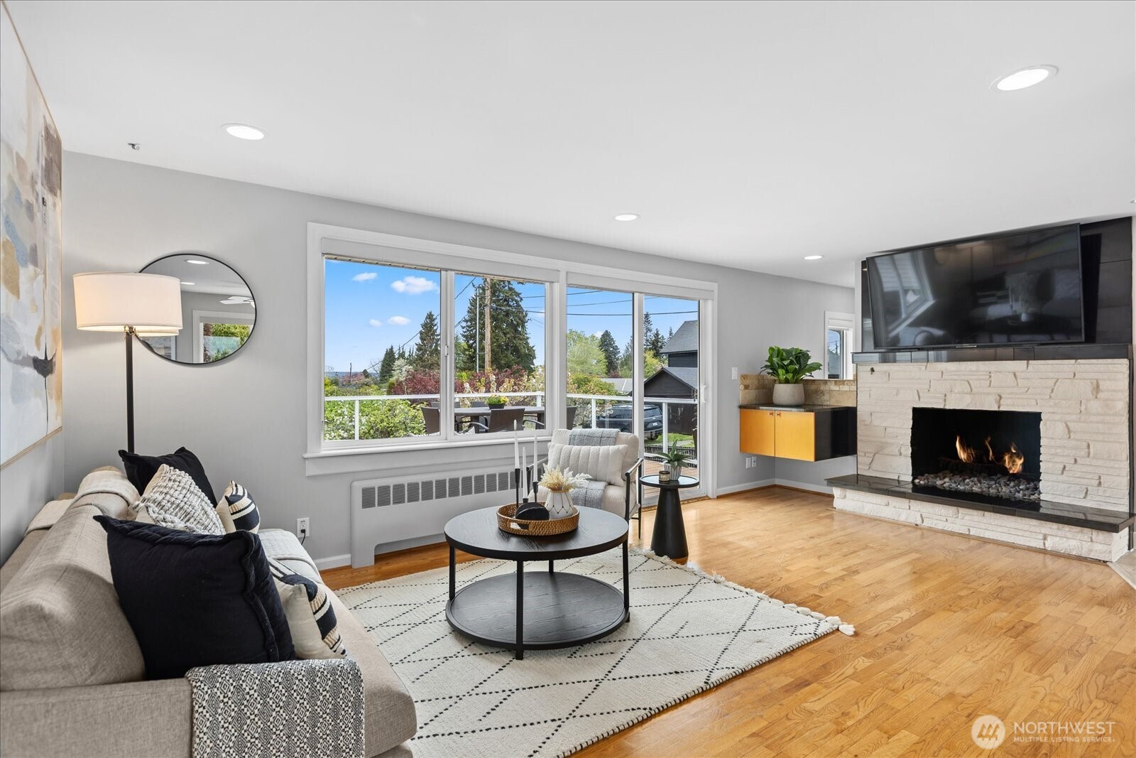 747 Olympic Avenue , Edmonds, WA 98020