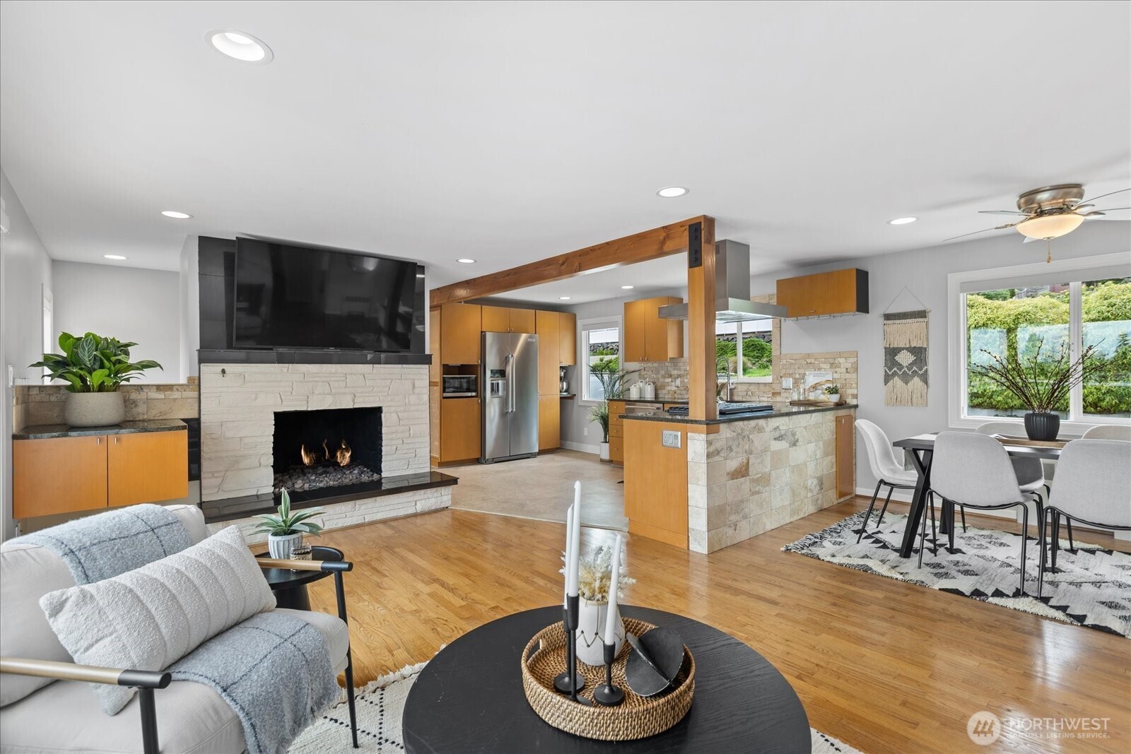 747 Olympic Avenue , Edmonds, WA 98020