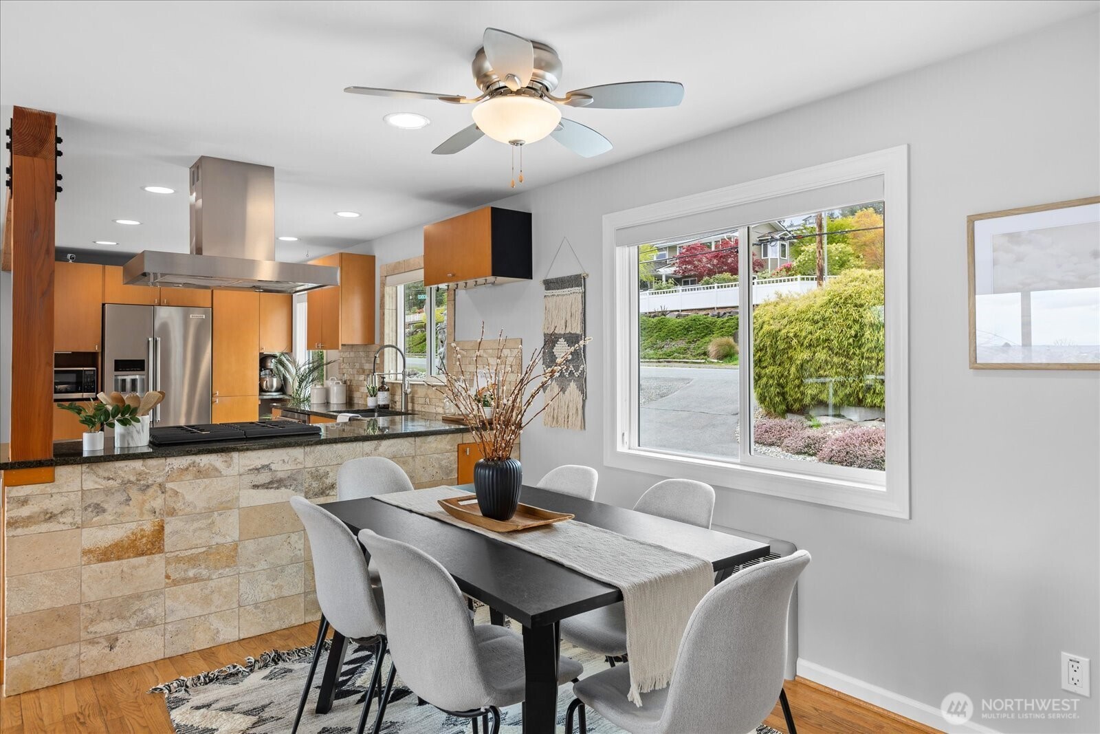 747 Olympic Avenue , Edmonds, WA 98020