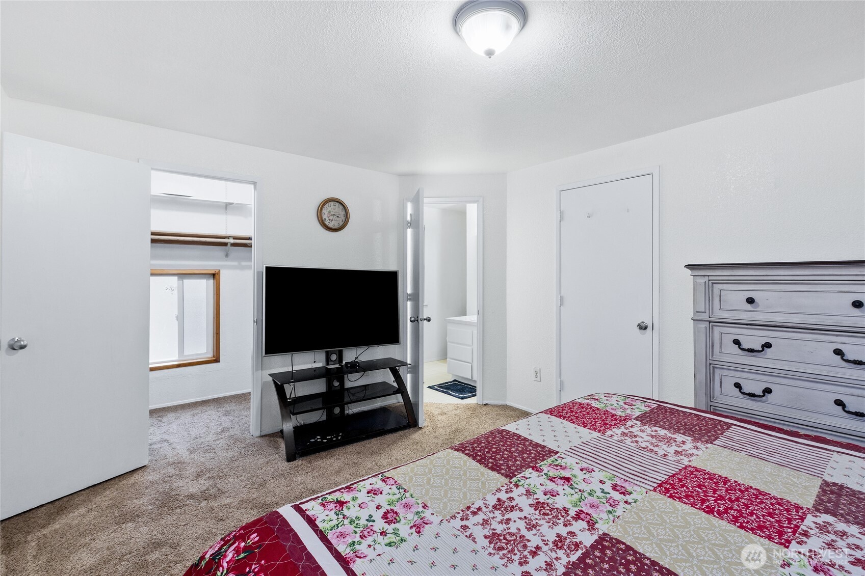 309 White River Drive , Pacific, WA 98047