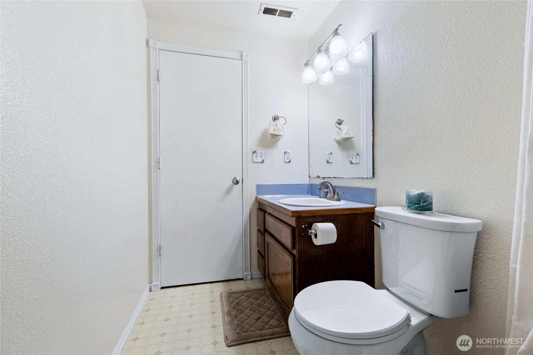 309 White River Drive , Pacific, WA 98047