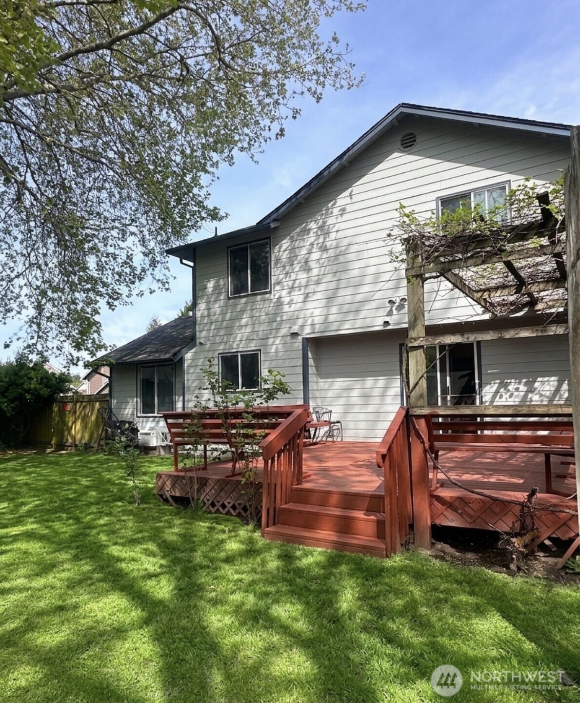 309 White River Drive , Pacific, WA 98047