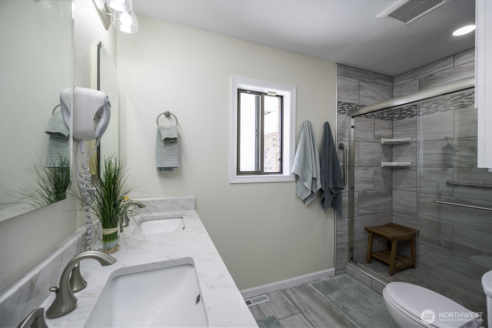 725 Canterbury Road NW, Soap Lake, WA 98851