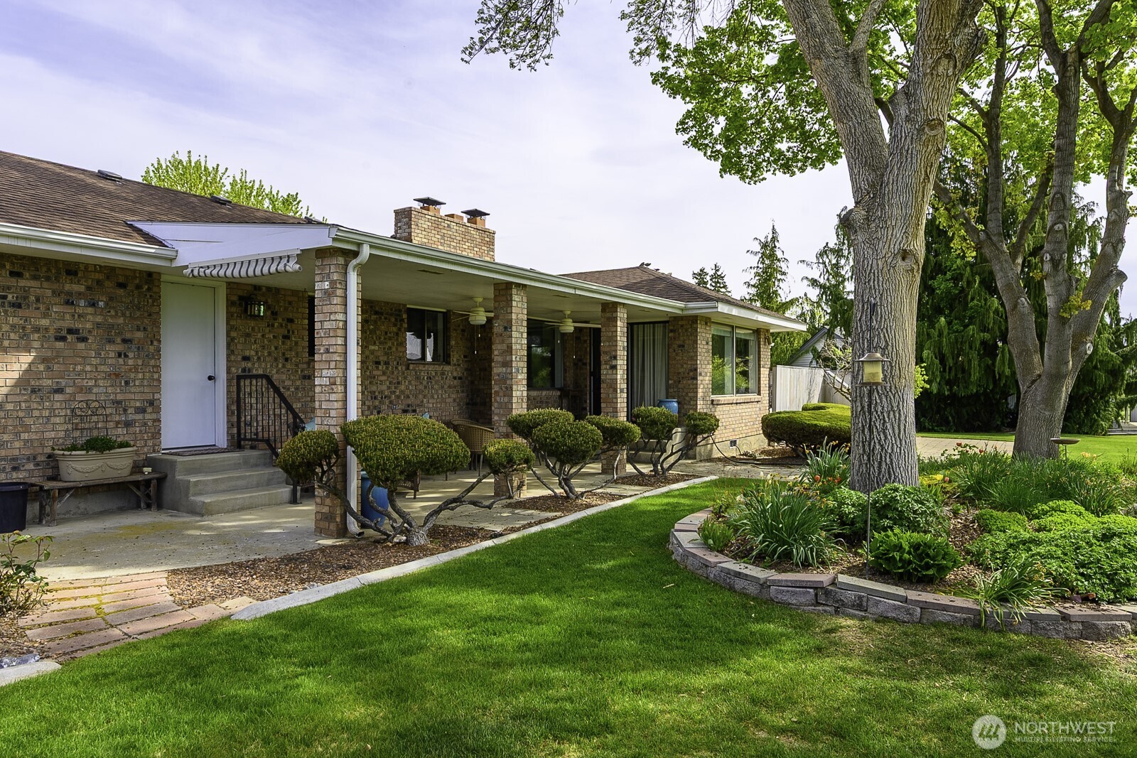 725 Canterbury Road NW, Soap Lake, WA 98851