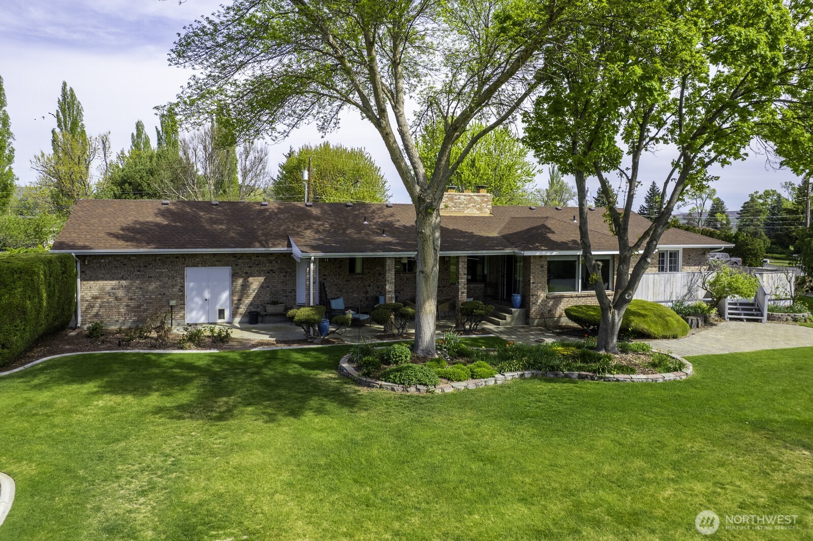 725 Canterbury Road NW, Soap Lake, WA 98851