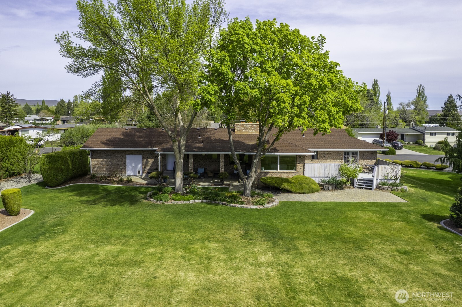 725 Canterbury Road NW, Soap Lake, WA 98851