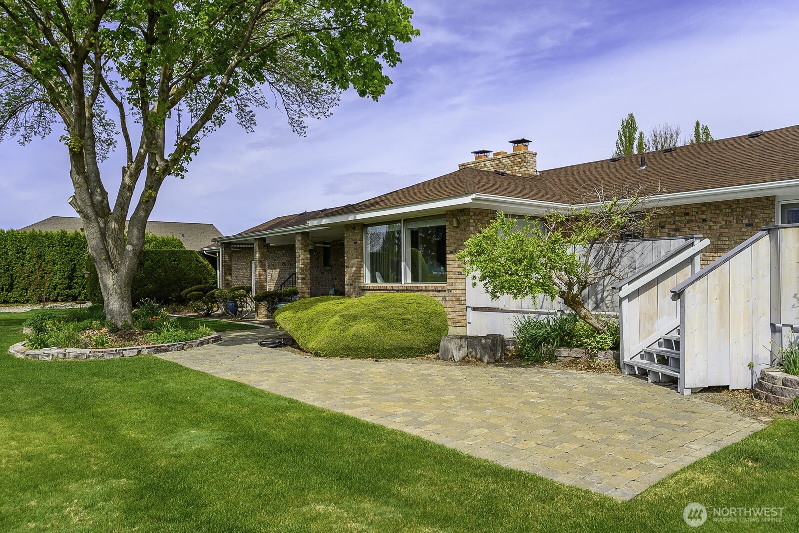 725 Canterbury Road NW, Soap Lake, WA 98851