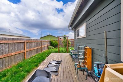 1917 Commercial Avenue , Anacortes, WA 98221 - Photo 17