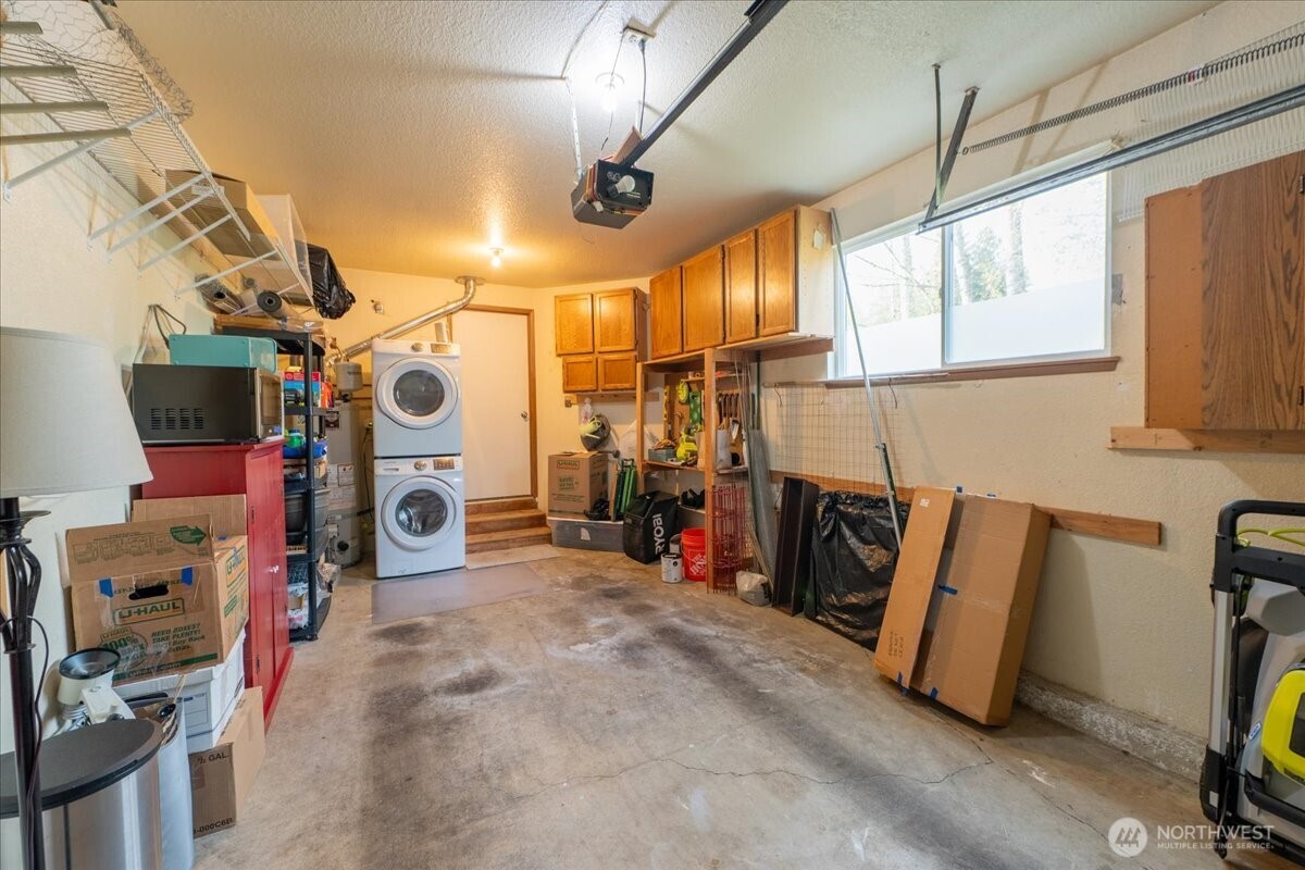 19906 28th Avenue W #B, Lynnwood, WA 98036