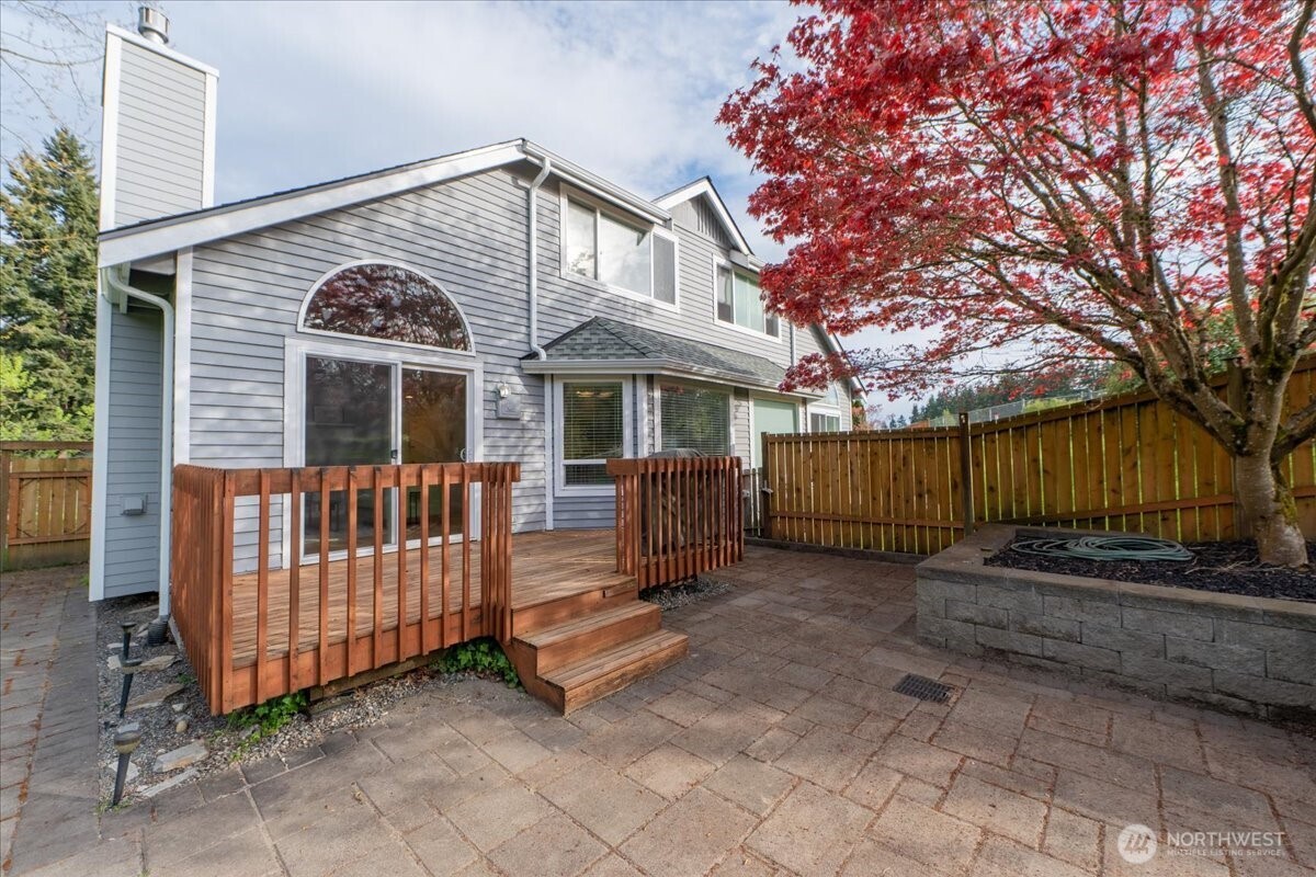 19906 28th Avenue W #B, Lynnwood, WA 98036