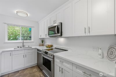 13217 15th Avenue NE #A8, Seattle, WA 98125 - Photo 14