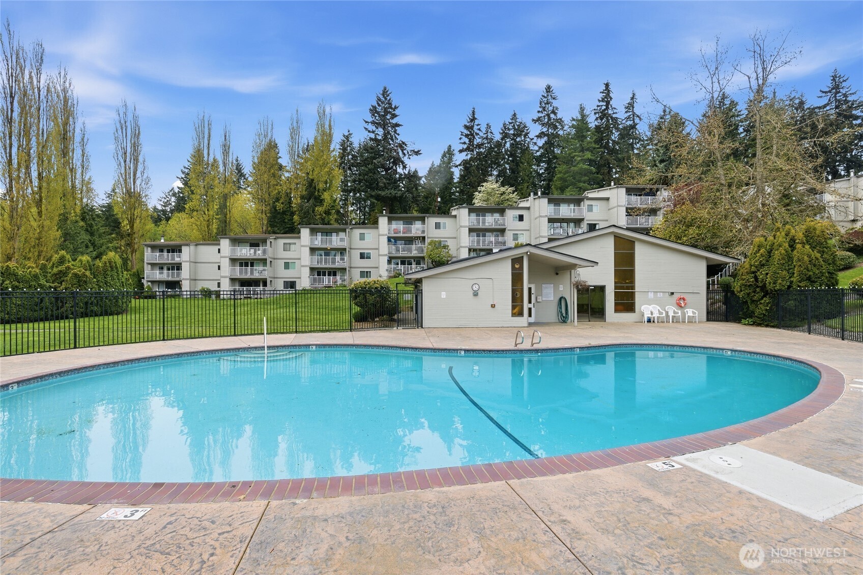 13217 15th Avenue NE #A8, Seattle, WA 98125