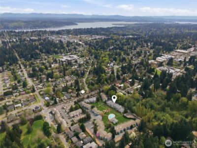 13217 15th Avenue NE #A8, Seattle, WA 98125 - Photo 35