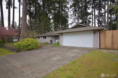 6909 33rd Avenue SW, Lacey, WA 98503