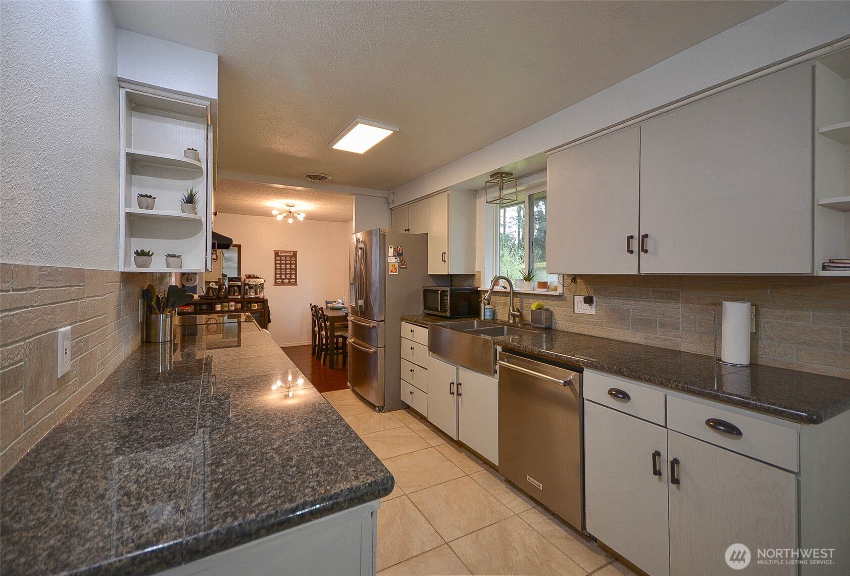 6909 33rd Avenue SW, Lacey, WA 98503