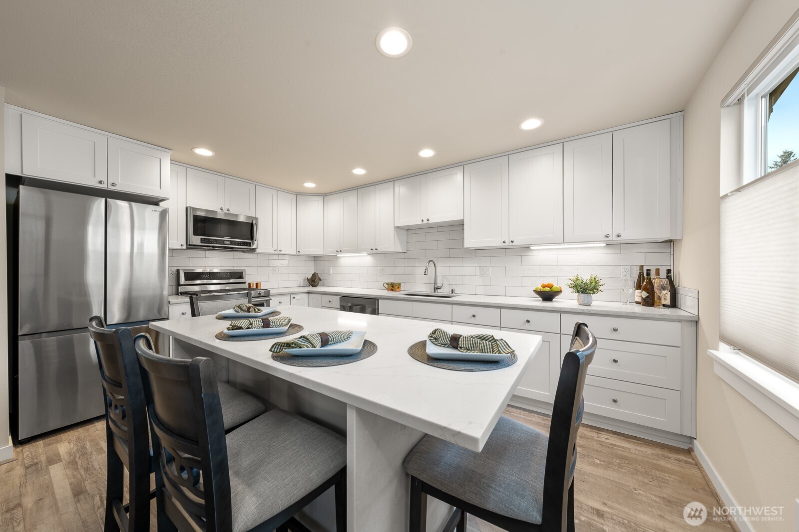 12011 9th Avenue NW #2, Seattle, WA 98177-3436