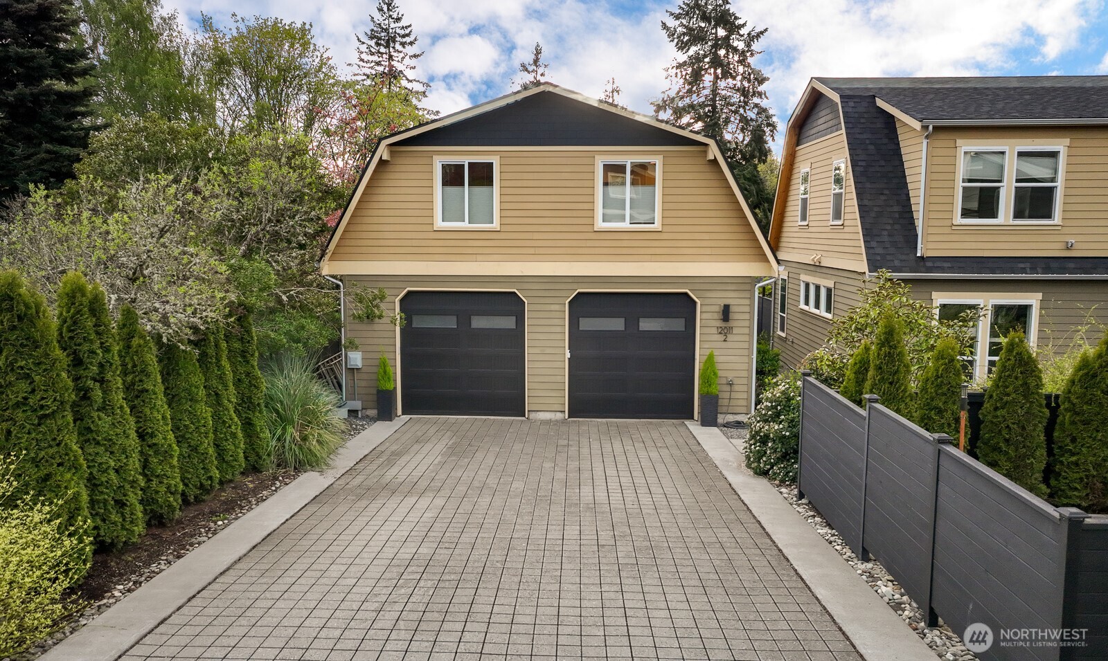 12011 9th Avenue NW #2, Seattle, WA 98177-3436