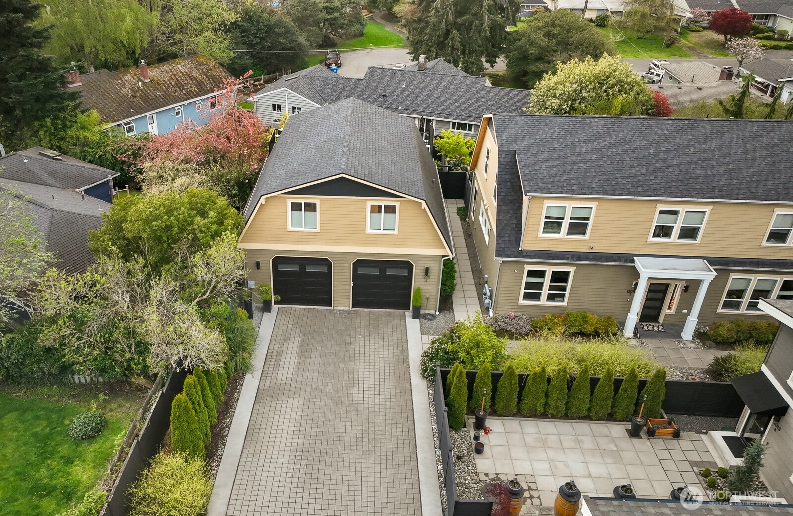 12011 9th Avenue NW #2, Seattle, WA 98177-3436