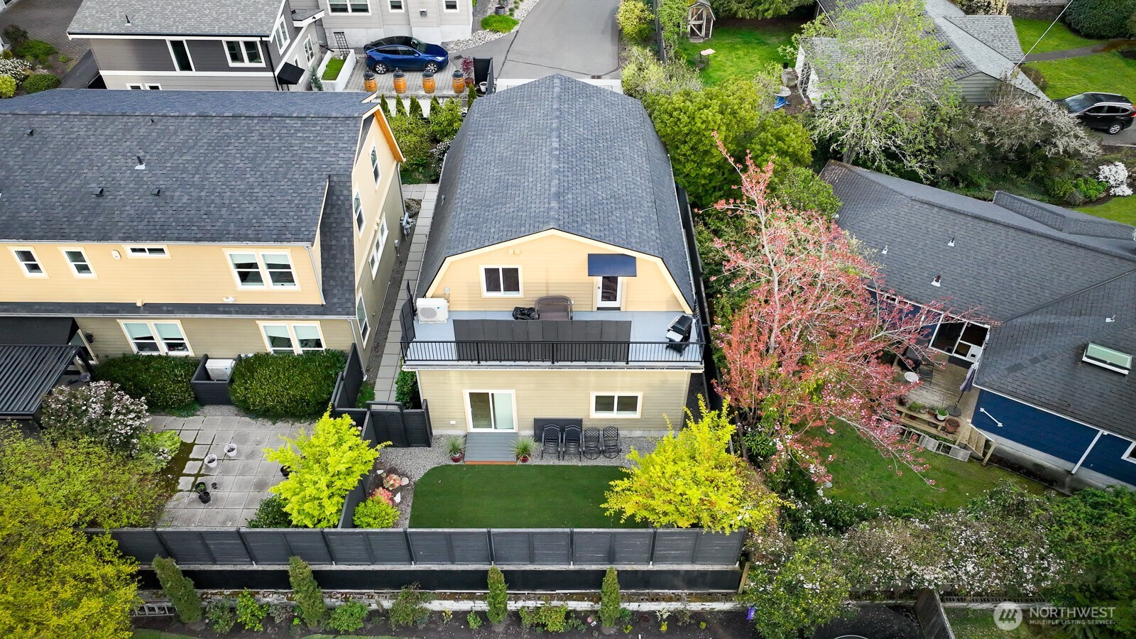 12011 9th Avenue NW #2, Seattle, WA 98177-3436