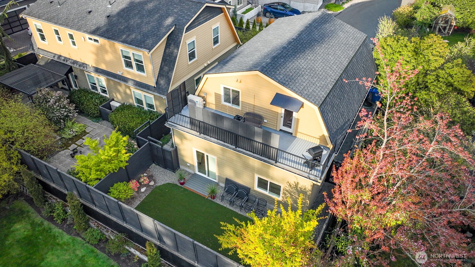 12011 9th Avenue NW #2, Seattle, WA 98177-3436