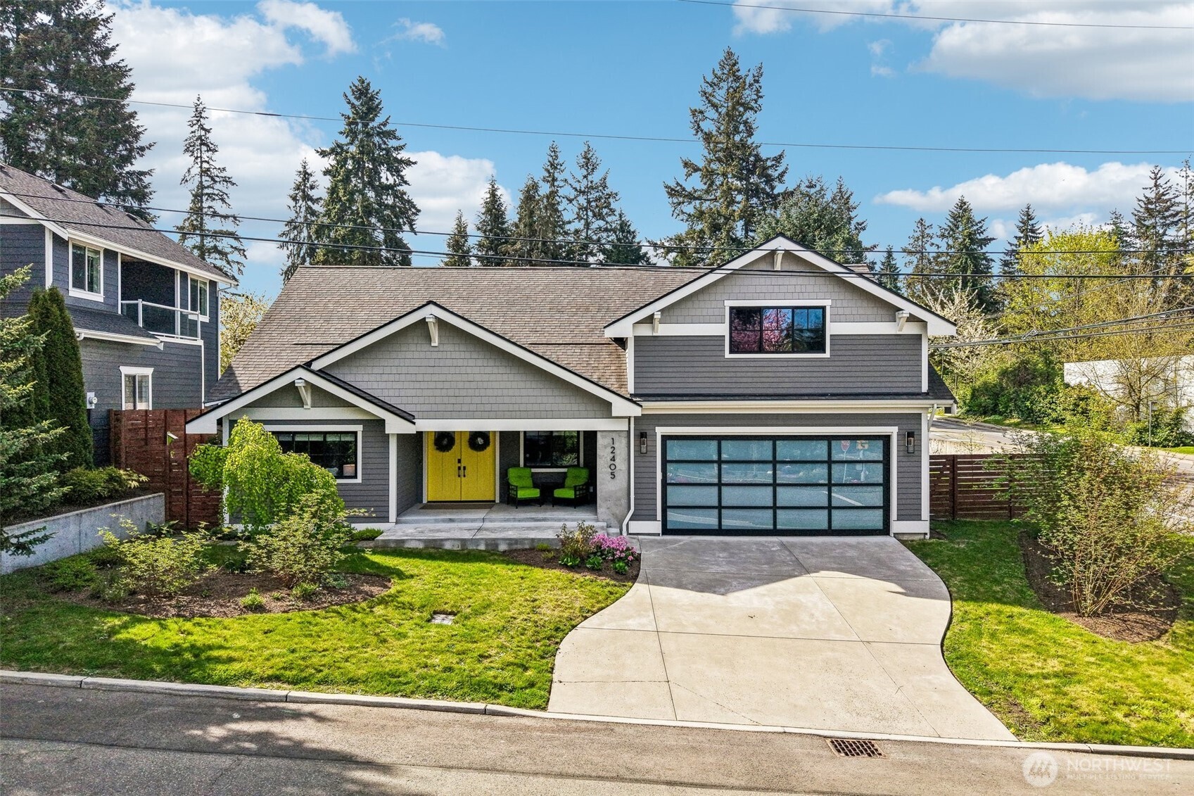 12405 NE 108th Place , Kirkland, WA 98033-4654