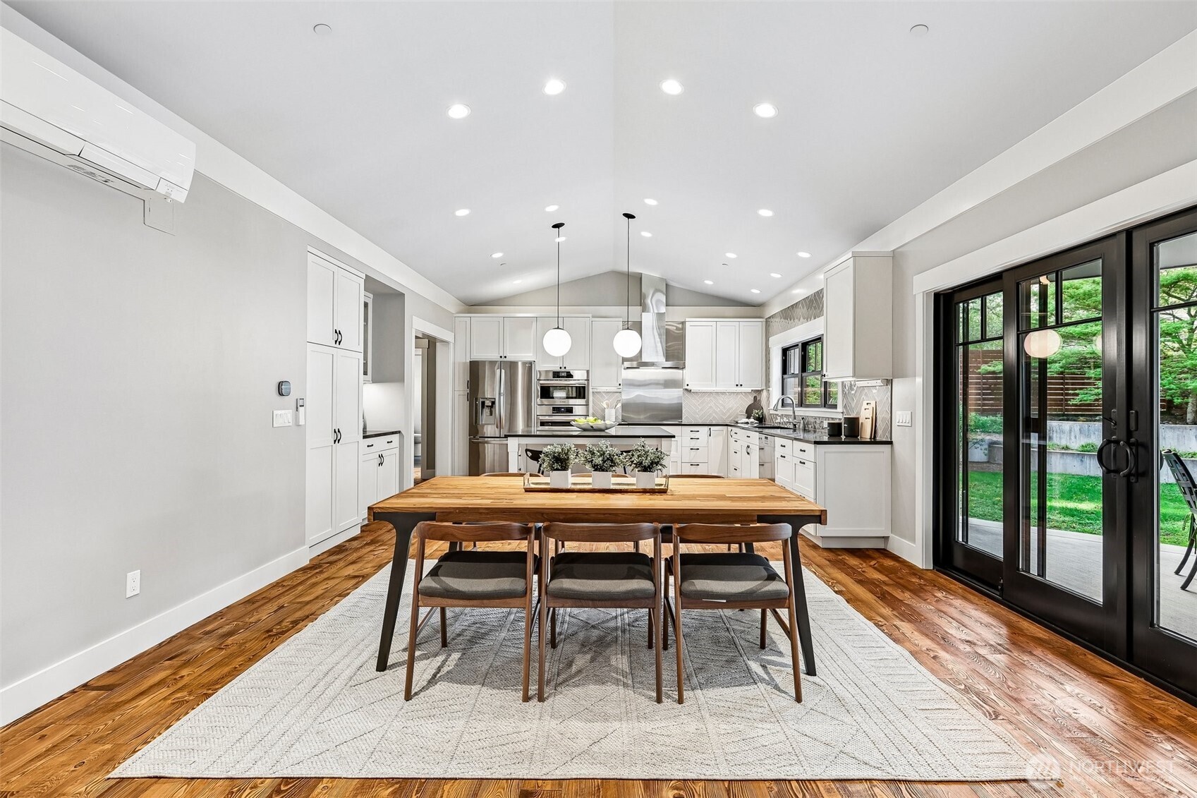 12405 NE 108th Place , Kirkland, WA 98033-4654