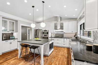 12405 NE 108th Place , Kirkland, WA 98033-4654 - Photo 14