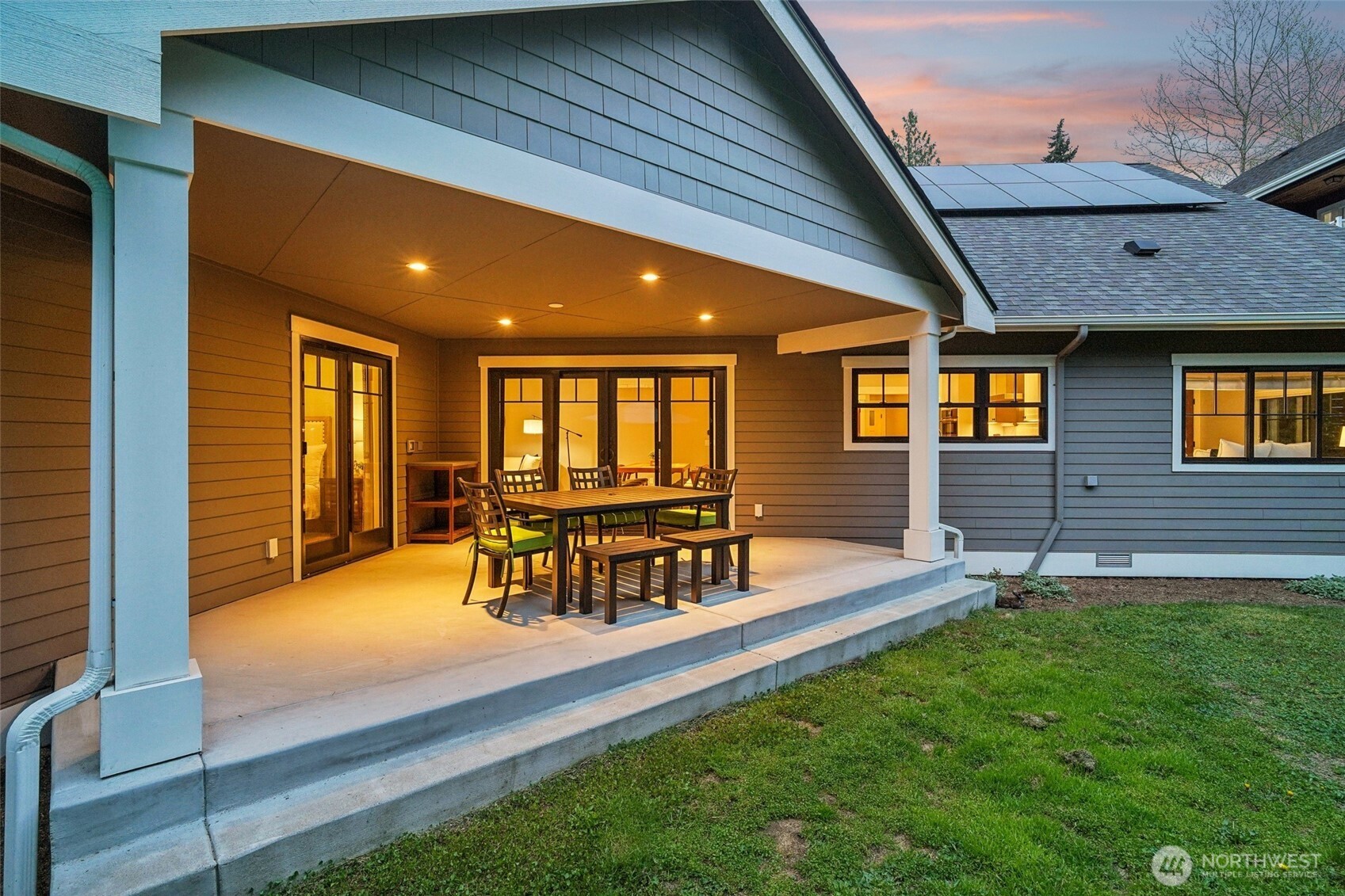 12405 NE 108th Place , Kirkland, WA 98033-4654