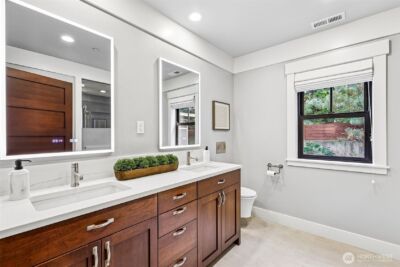 12405 NE 108th Place , Kirkland, WA 98033-4654 - Photo 19