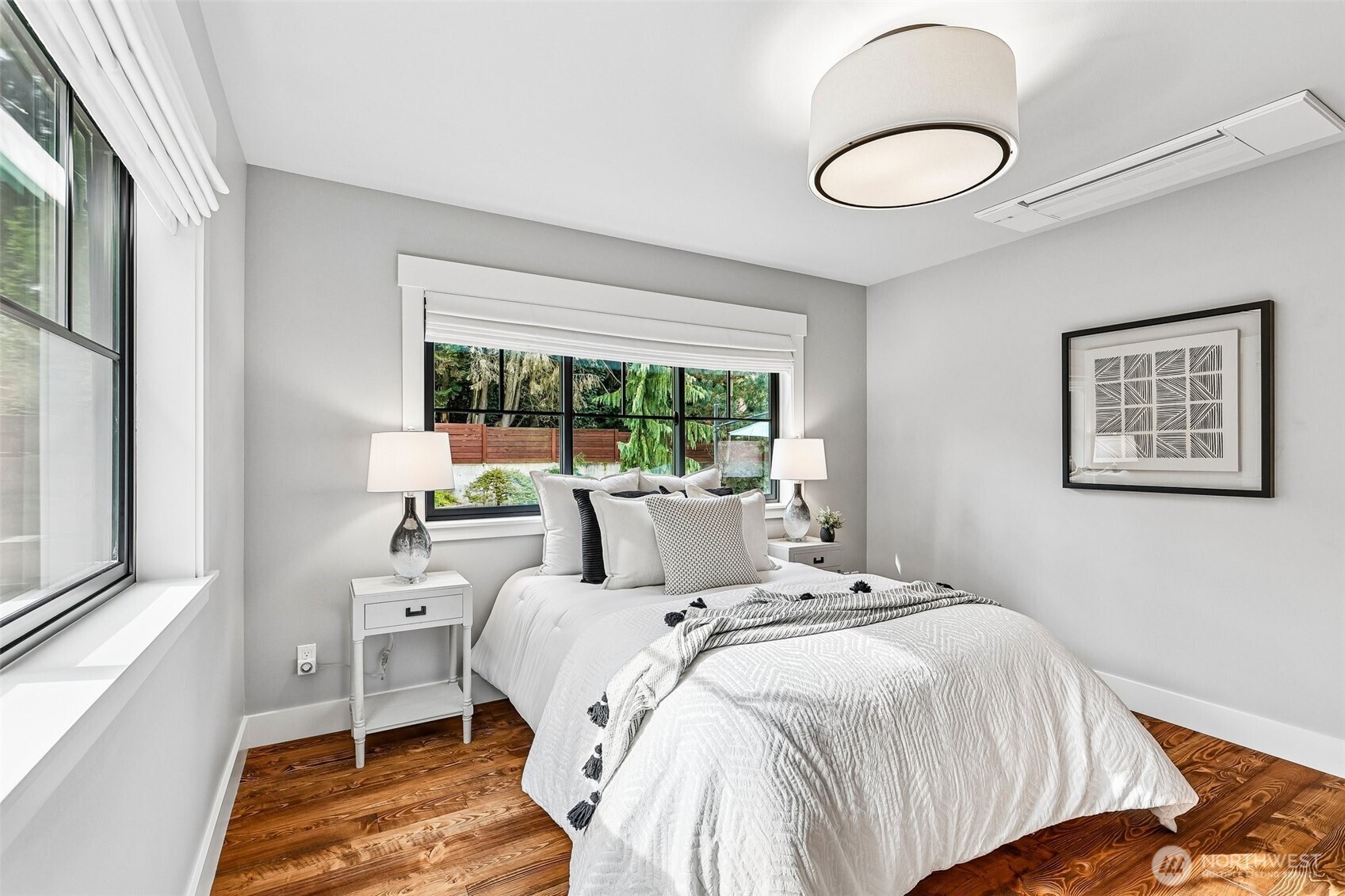 12405 NE 108th Place , Kirkland, WA 98033-4654