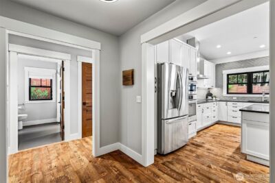 12405 NE 108th Place , Kirkland, WA 98033-4654 - Photo 6