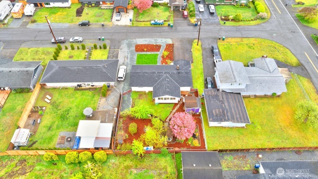 8704 48th Drive NE, Marysville, WA 98270-3010