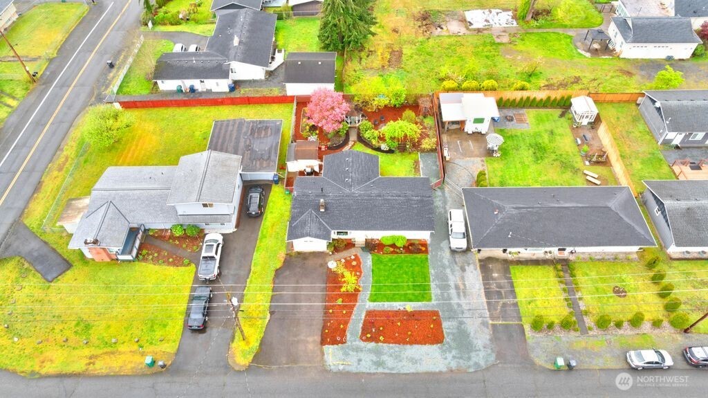 8704 48th Drive NE, Marysville, WA 98270-3010