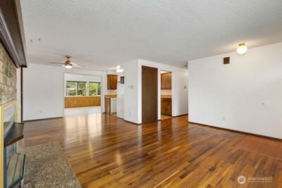 8704 48th Drive NE, Marysville, WA 98270-3010 - Photo 7