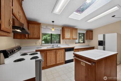 321 SE Evergreen Drive , Shelton, WA 98584 - Photo 8