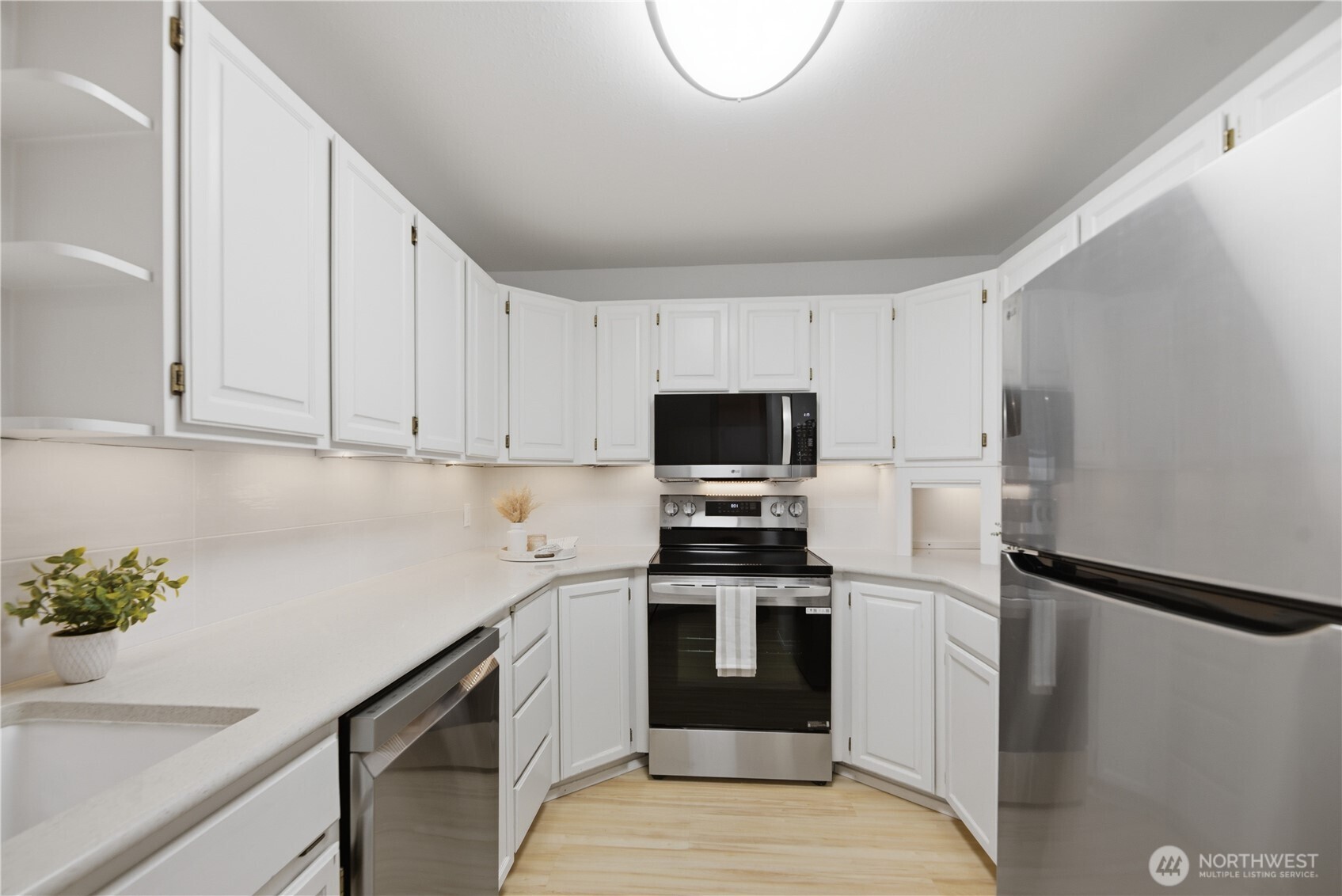 2040 13th Avenue W #13, Seattle, WA 98119