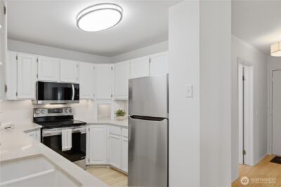 2040 13th Avenue W #13, Seattle, WA 98119 - Photo 16