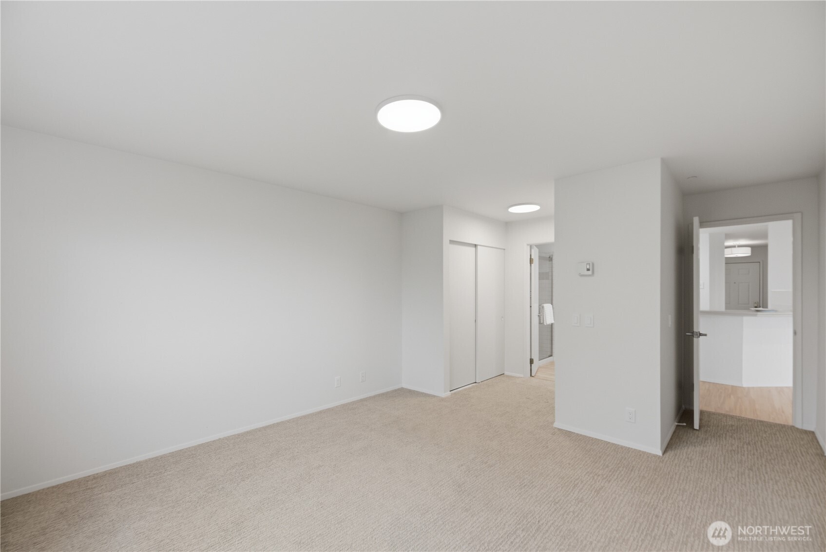 2040 13th Avenue W #13, Seattle, WA 98119