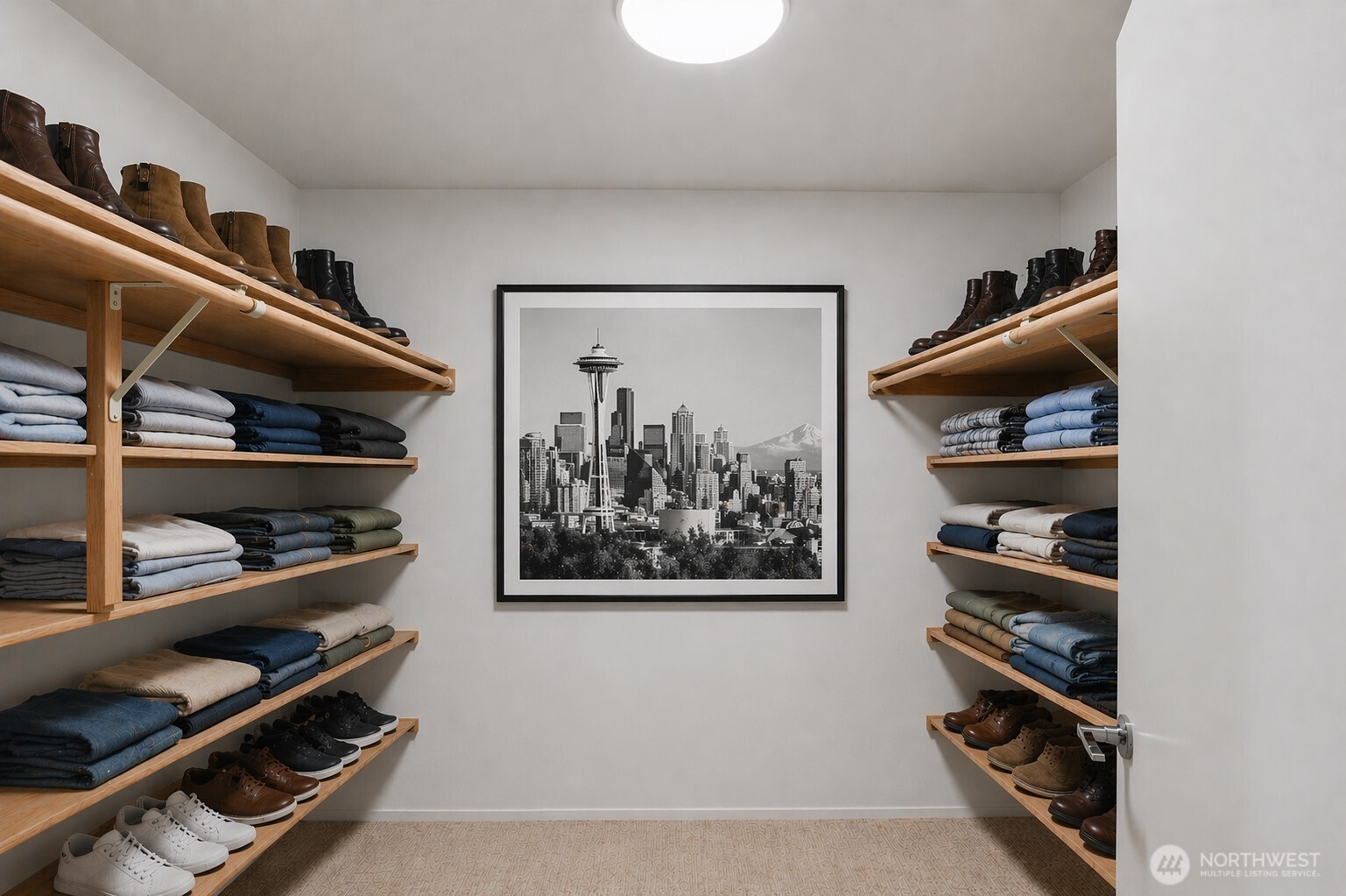 2040 13th Avenue W #13, Seattle, WA 98119