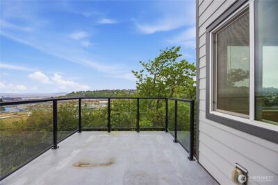 2040 13th Avenue W #13, Seattle, WA 98119 - Photo 4