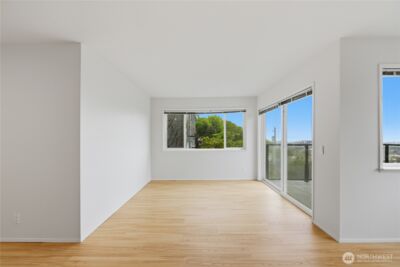 2040 13th Avenue W #13, Seattle, WA 98119 - Photo 6