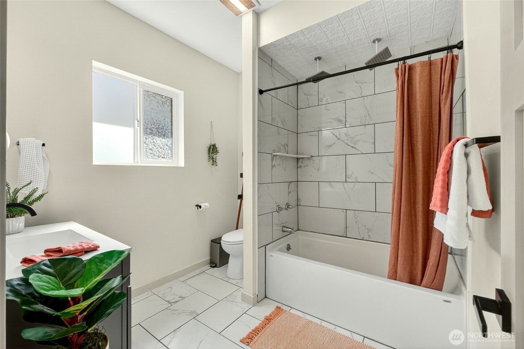 5802 S Warner Street , Tacoma, WA 98409